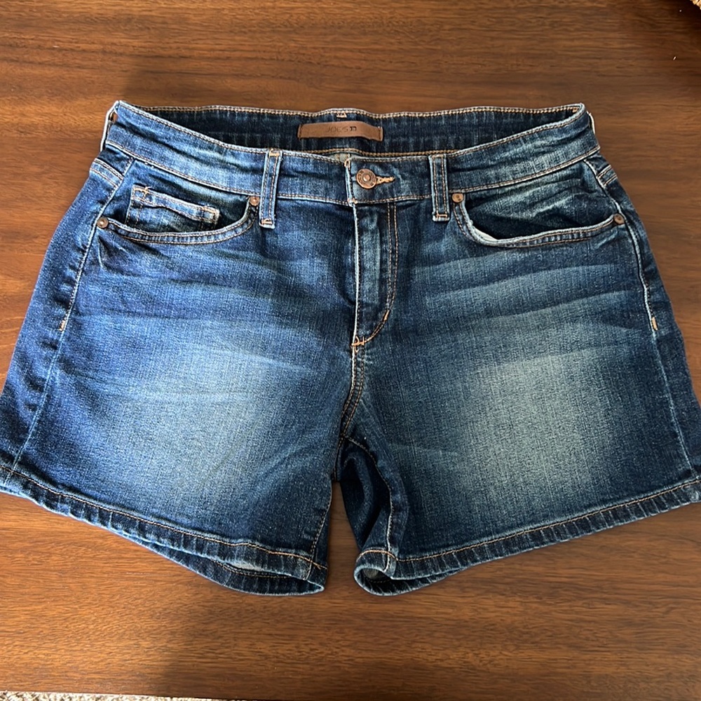 Joe’s Jeans denim shorts.  Size 28.  Used excellent condition. 4.5 inch inseam
